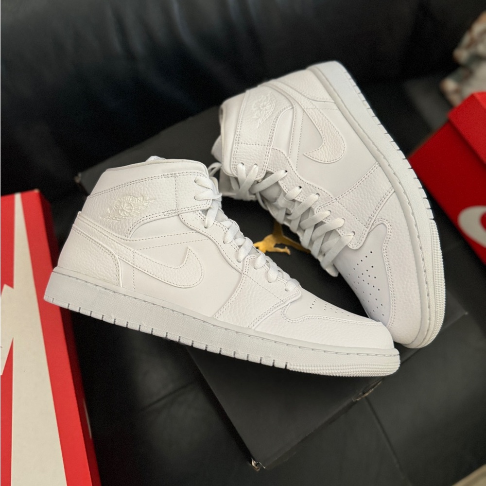 Jordan 1 - Picture 4 of 4